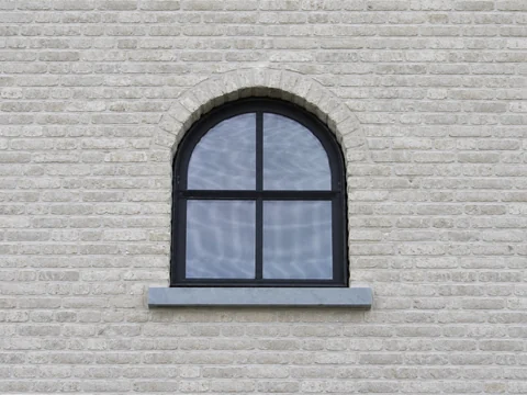 Fenêtre cintrée